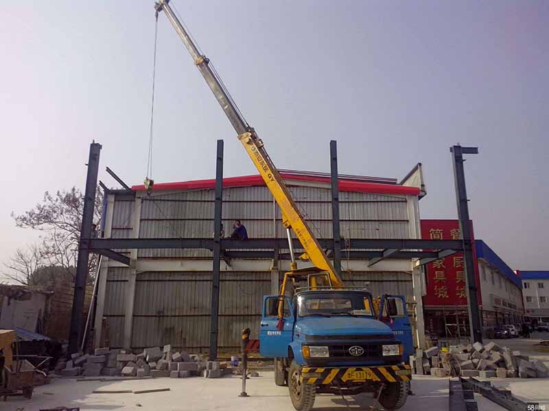 济南钢结构厂家：钢结构的前期处理和安装要点介绍